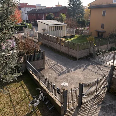 Bed and breakfast Casa Cedrus Lainate