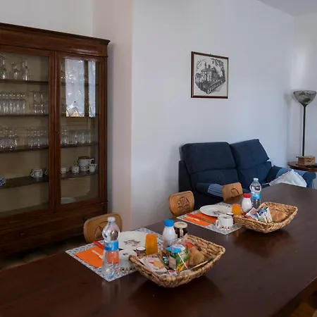 Casa Cedrus Bed and breakfast