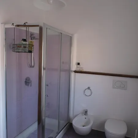 Casa Cedrus Bed and breakfast